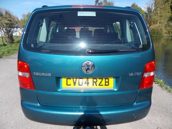 2004 Volkswagen Touran 1.6 FSI S image 5