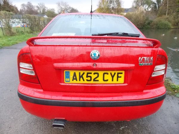 2002 Skoda Octavia 1.8T RS 5dr image 5