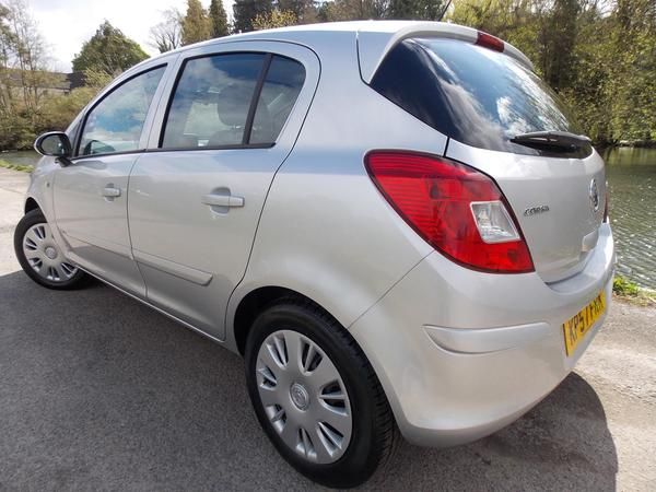 2007 Vauxhall Corsa 1.3 CDTi Club image 3