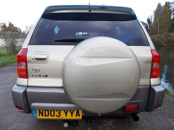 2003 Toyota Rav 4 2.0 GX 5 image 5