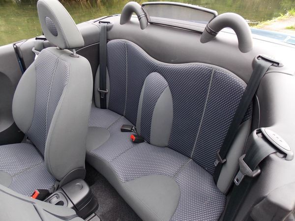 2008 Nissan Micra C + C 1.6 Sport image 8