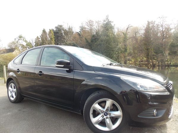 2008 Ford Focus 1.6 Zetec 5dr image 1