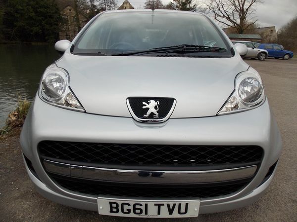 2011 Peugeot 107 1.0 Urban 5 image 4
