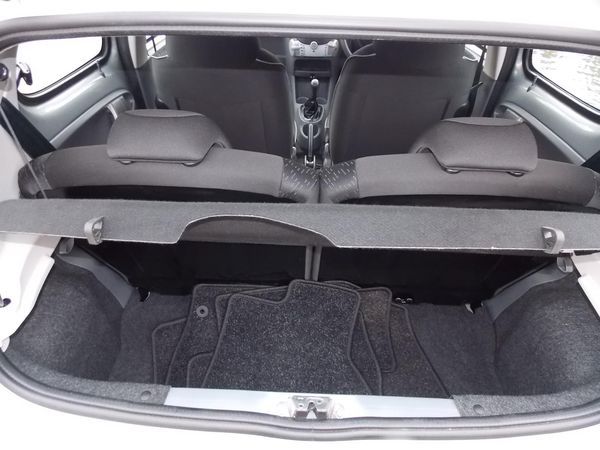 2011 Peugeot 107 1.0 Urban 5 image 6