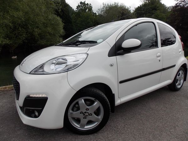 2014 Peugeot 107 Allure image 2