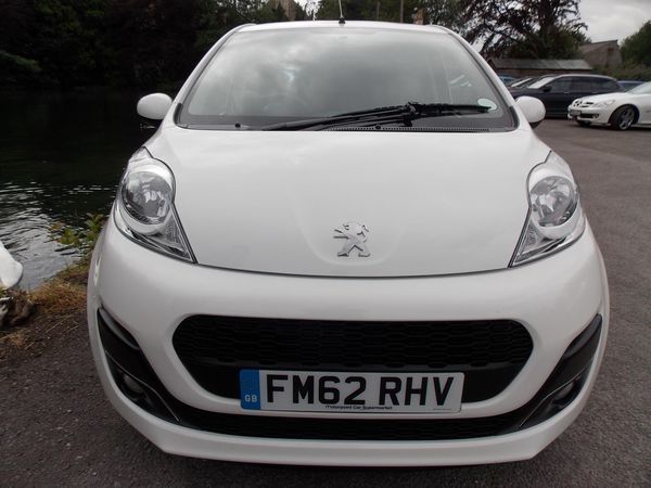2014 Peugeot 107 Allure image 4