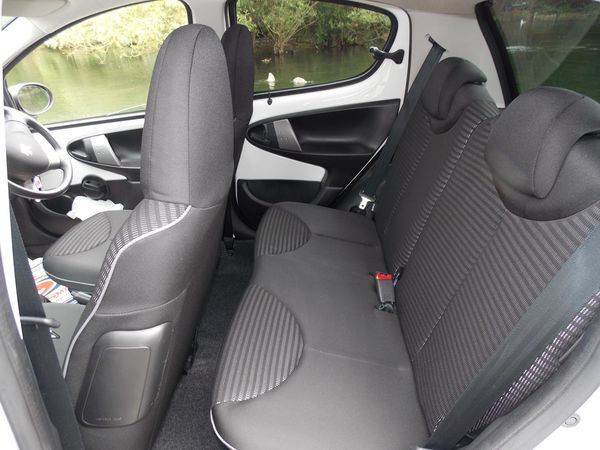 2014 Peugeot 107 Allure image 8