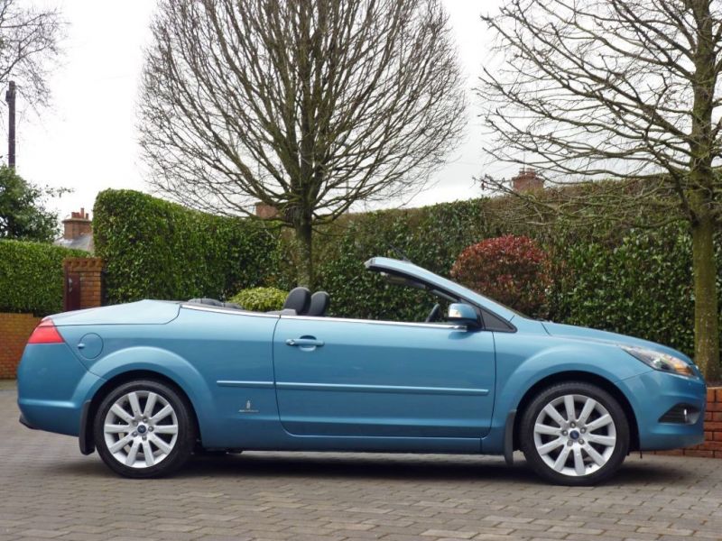 2009 Ford Focus CC 3 image 3