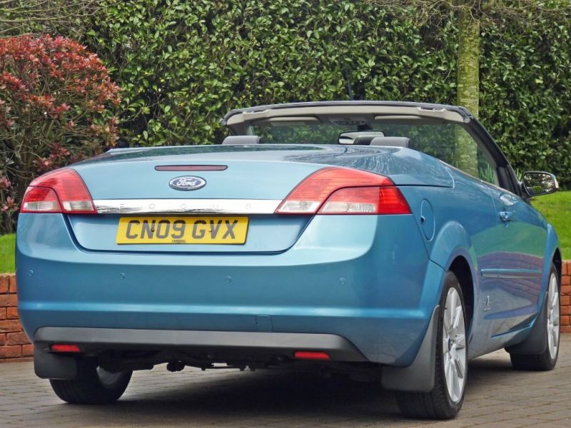 2009 Ford Focus CC 3 image 5