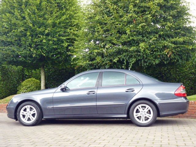 2009 Mercedes E220 2.1 CDI Avantgarde image 2