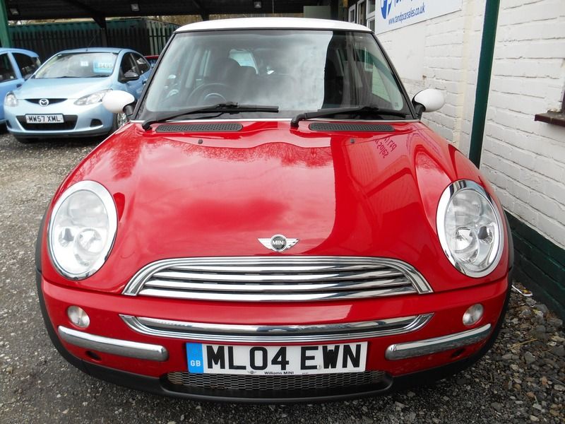 2004 MINI Cooper 1.6I 16V image 2