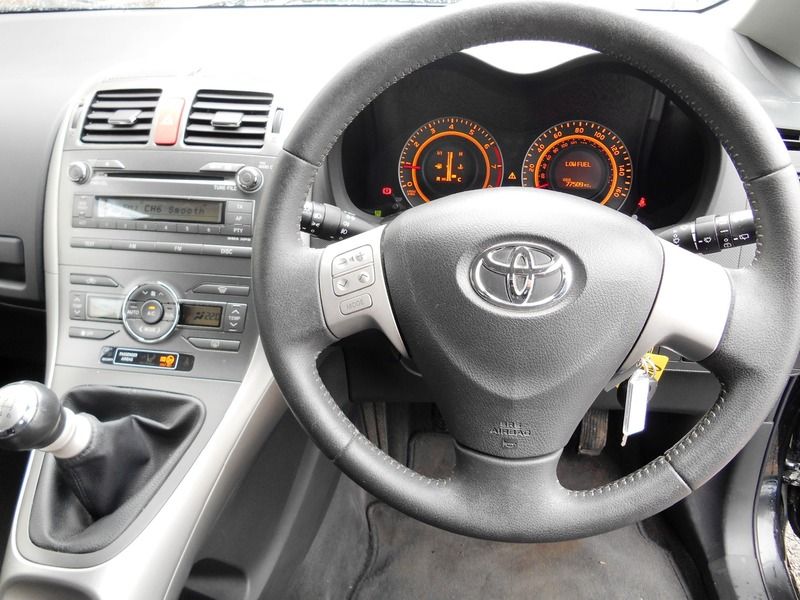 2009 Toyota Auris 1.33 VVT-I 5dr image 8