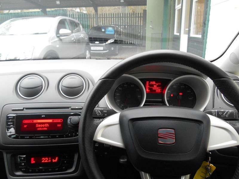 2012 SEAT Ibiza 1.4 16V SE image 8