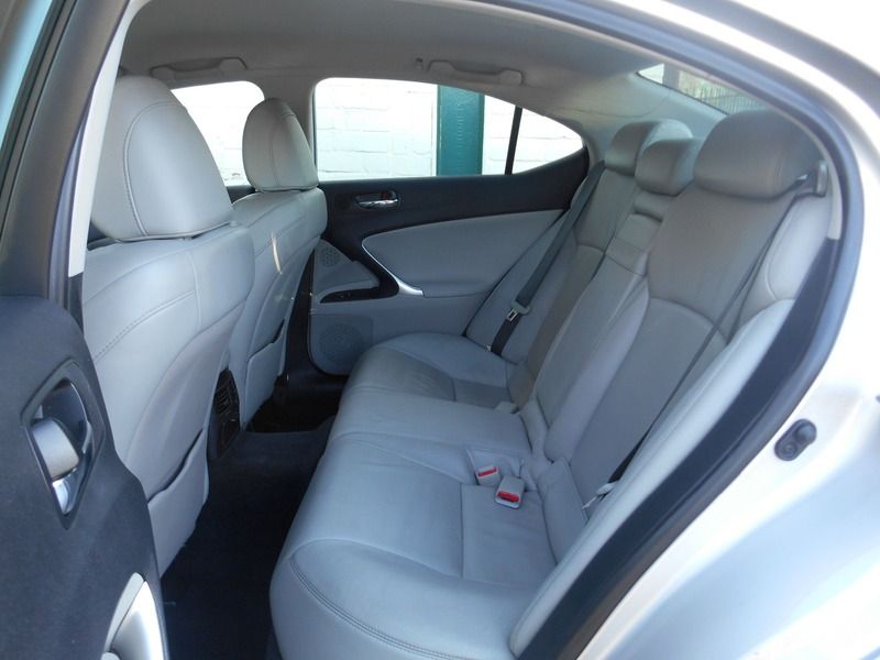 2007 Lexus IS 250 2.5I V6 SE image 6