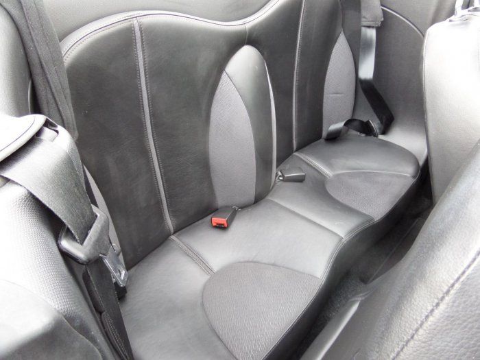 2006 Nissan Micra C + C 1.6 Essenza 2dr image 5