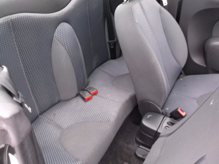 2007 Nissan Micra C+C 1.6 Sport 2dr image 7