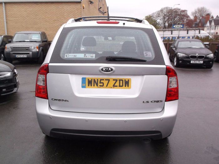 2007 Kia Carens 2.0 CRDI LS 5dr image 2