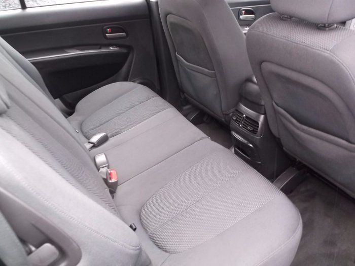 2007 Kia Carens 2.0 CRDI LS 5dr image 6