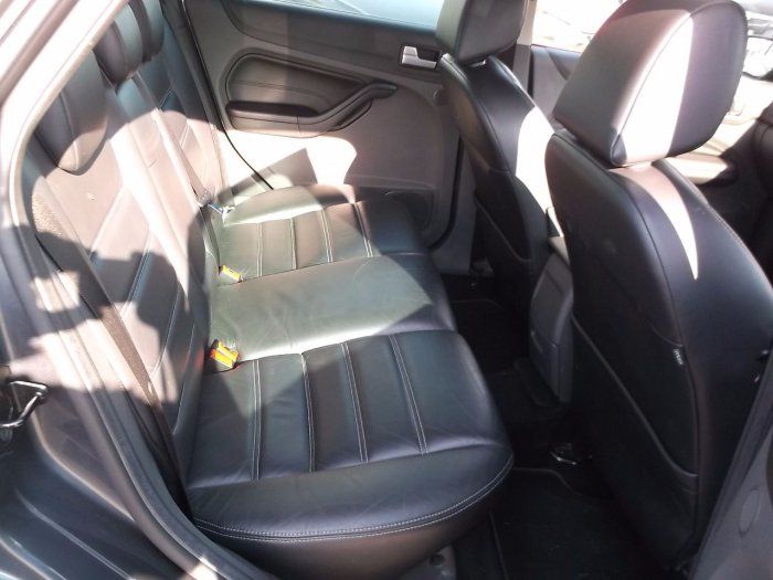 2007 Ford Focus 2.0 TDCi Titanium 5dr image 8