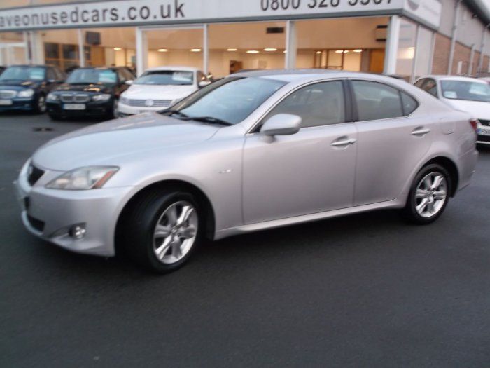 2007 Lexus IS 2.2 220d 4dr image 2