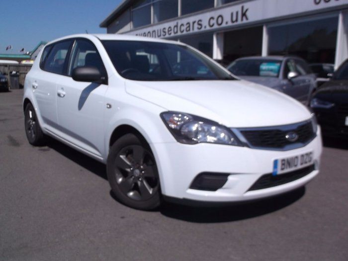 2010 Kia Cee'd 1.4 Strike 5dr image 1