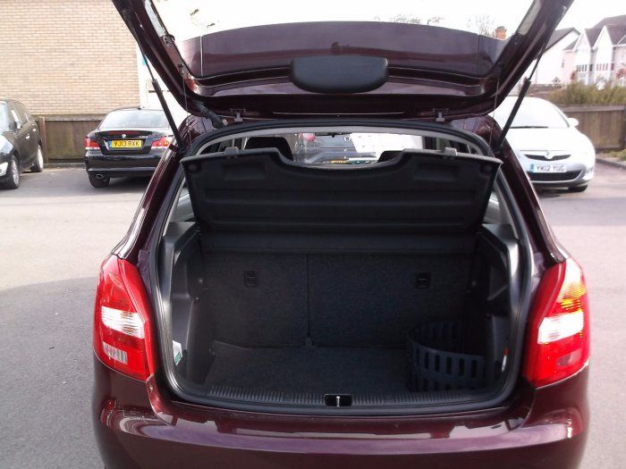 2011 Skoda Fabia 1.2 TDI 5dr image 9