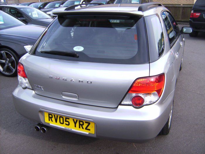 2005 Subaru Impreza 2.0 WRX AWD Turbo 5dr image 4