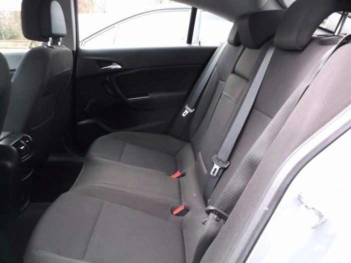 2009 Vauxhall Insignia 1.8i 5dr image 6