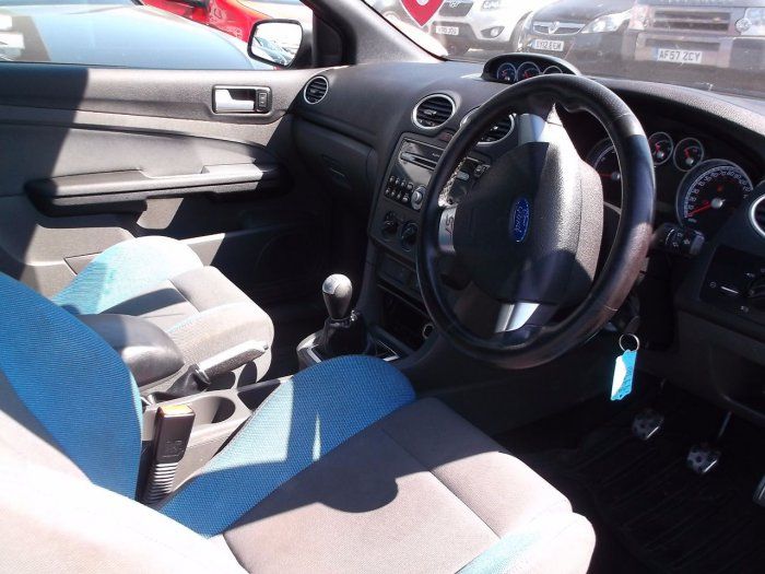 2006 Ford Focus 2.5 ST-2 3dr image 5