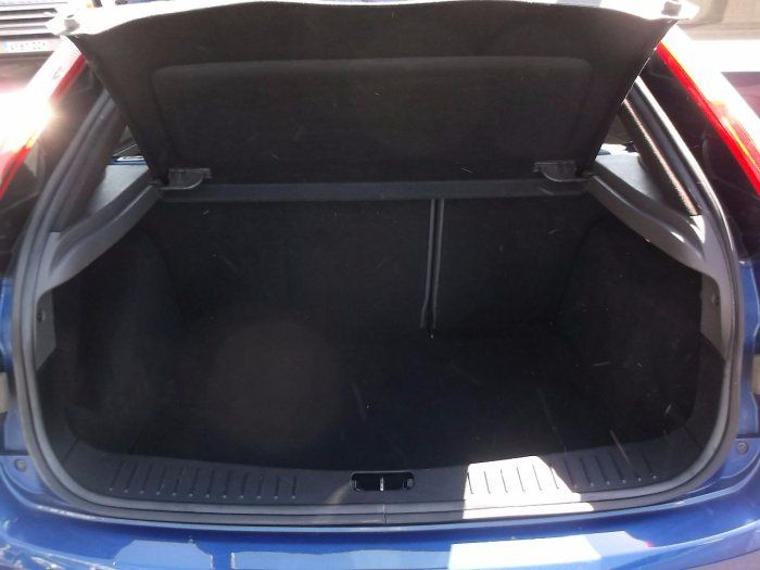 2006 Ford Focus 2.5 ST-2 3dr image 7