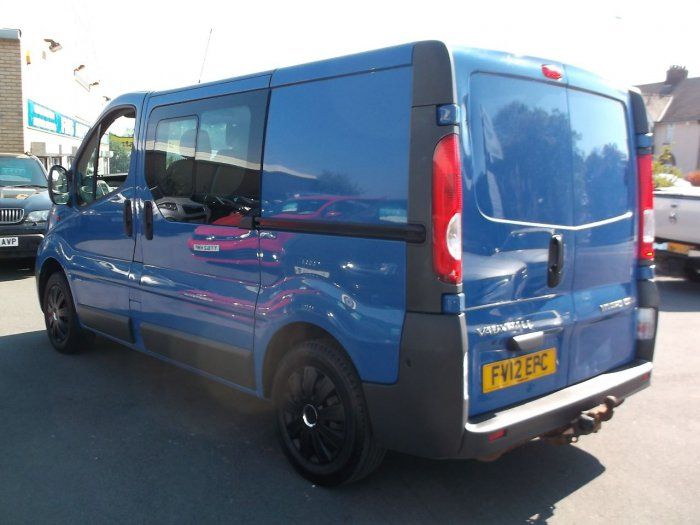 2012 Vauxhall Vivaro 2.0 CREW CAB image 3