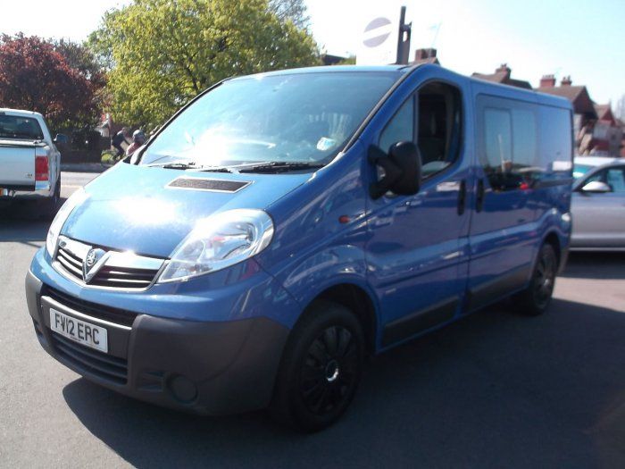2012 Vauxhall Vivaro 2.0 CREW CAB image 4