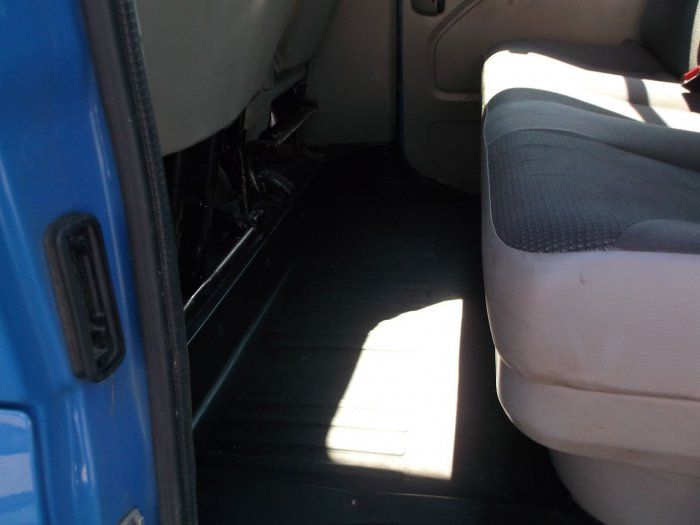 2012 Vauxhall Vivaro 2.0 CREW CAB image 8