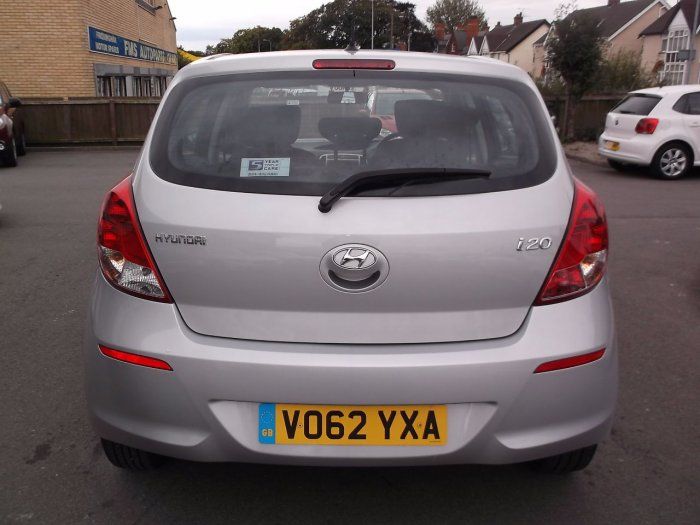 2012 Hyundai i20 1.2 Classic 5dr image 2