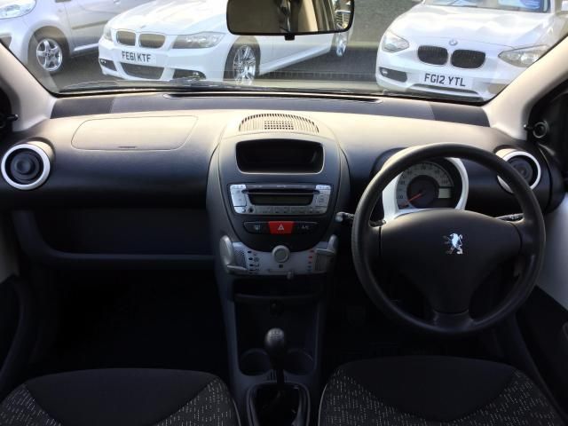 2011 PEUGEOT 107 1.0 SPORTIUM 3DR image 7