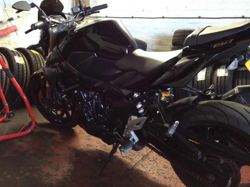 2011 Suzuki gsr750, image 2