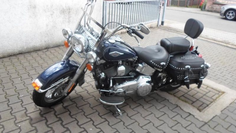 2013 Harley Davidson FLSTCI Softtail Heritage image 2