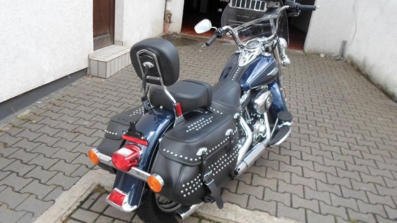 2013 Harley Davidson FLSTCI Softtail Heritage image 3