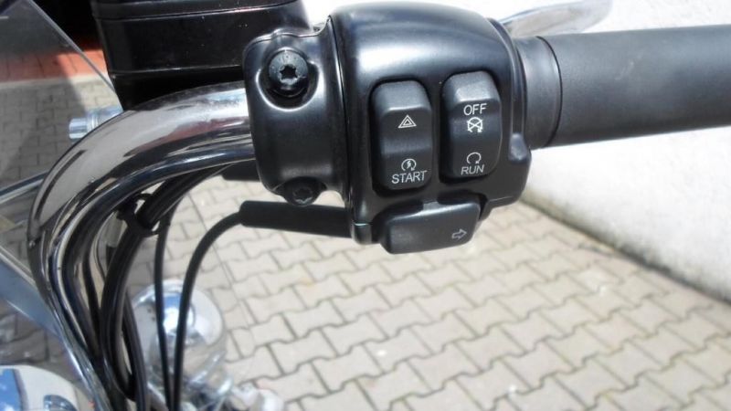 2013 Harley Davidson FLSTCI Softtail Heritage image 6