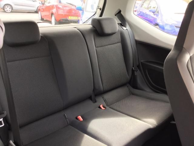 2013 VOLKSWAGEN UP! 1.0 HIGH UP 3DR image 7