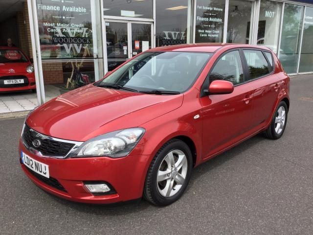 2012 KIA CEED 1.6 CRDI 5DR image 1