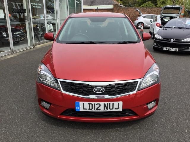 2012 KIA CEED 1.6 CRDI 5DR image 2
