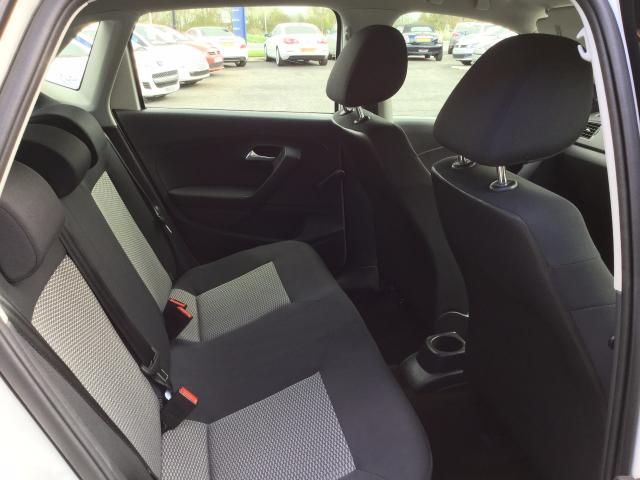 2013 VOLKSWAGEN POLO 1.2 S 5DR image 7
