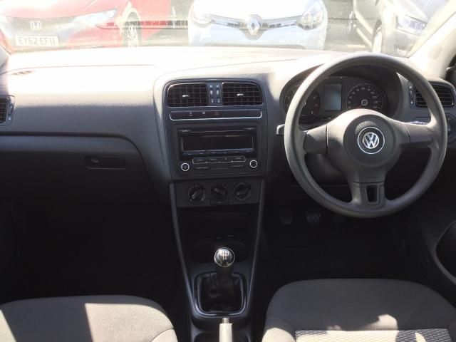 2013 VOLKSWAGEN POLO 1.2 S 5DR image 8