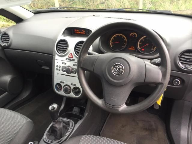 2011 VAUXHALL CORSA 1.2 S 5d image 5