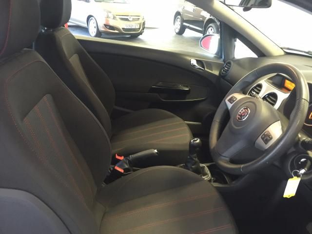 2010 VAUXHALL CORSA 1.2 3d image 5