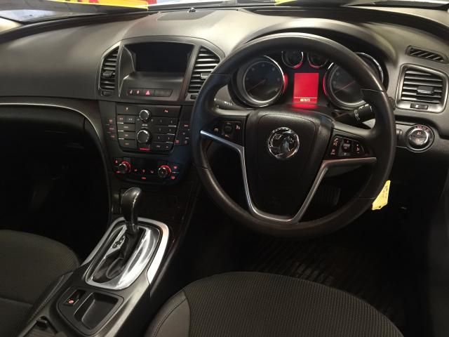 2009 VAUXHALL INSIGNIA 2.0 SE CDTI 5d image 6