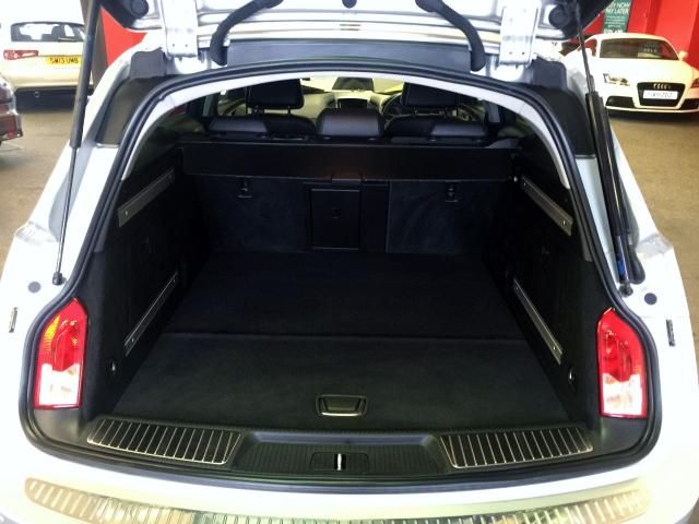 2009 VAUXHALL INSIGNIA 2.0 SE CDTI 5d image 8