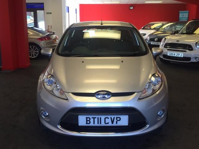 2011 FORD FIESTA 1.2 ZETEC 5d image 4