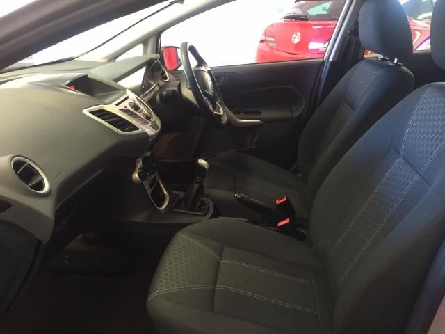 2011 FORD FIESTA 1.2 ZETEC 5d image 5